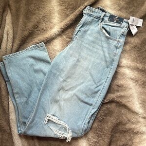 NWT Hollister Dad Jean